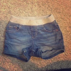 GIRLS JEAN SHORTS - JUSTICE SIZE 8